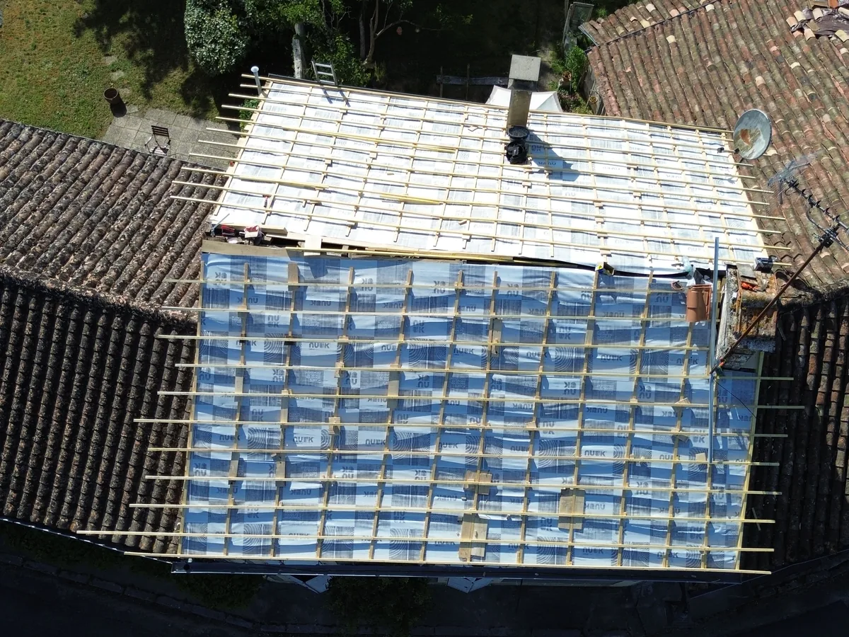 Litelage neuf pendant une rénovation de toiture